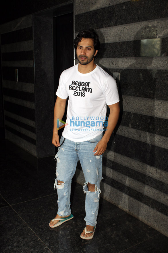 Varun Dhawan spotted at Dharma Productions office in Andheri