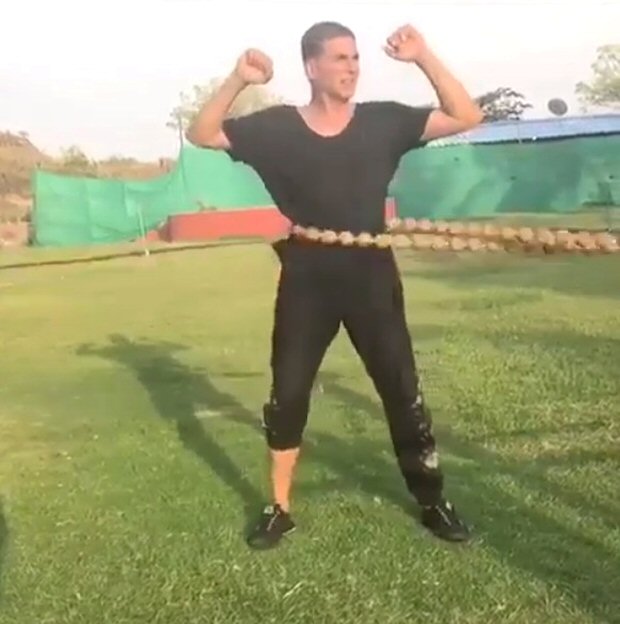 WATCH: Akshay Kumar shows how to beat the summer heat with some intense core training 