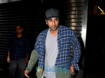 Zoya Akhtar hosts a wrap up party for the cast and crew of Gully Boy at her residence in Bandra