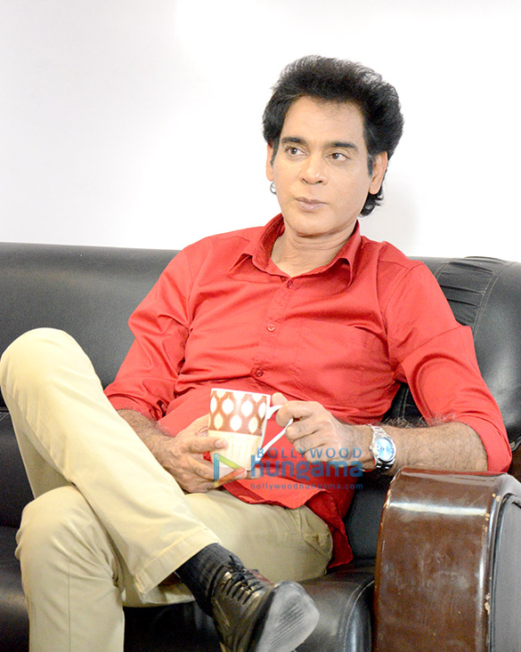 10 nahi 40 004
