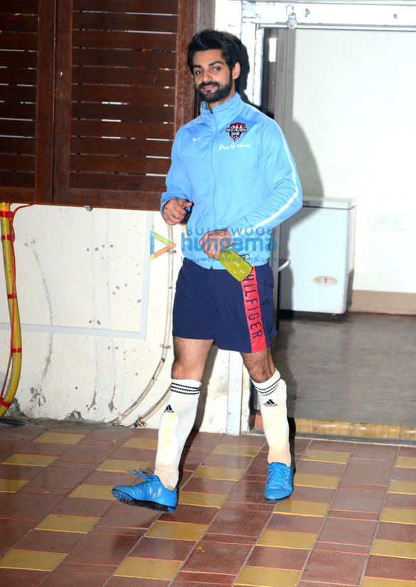 abhishek bachchan ishaan katter and others snapped at the football ground in bandra 3