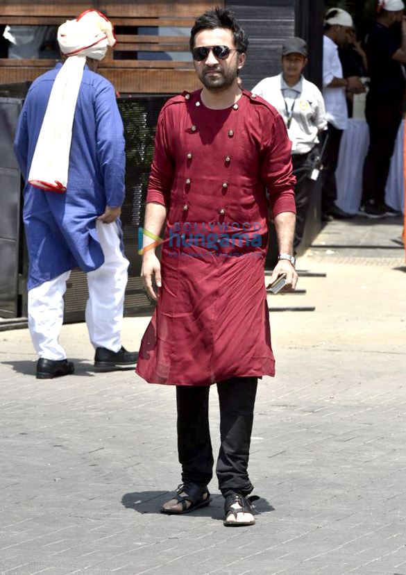 anil kapoor arjun kapoor others snapped attending anand ahuja sonam kapoors wedding 007 1