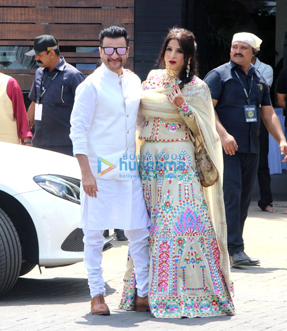 anil kapoor arjun kapoor others snapped attending anand ahuja sonam kapoors wedding 2