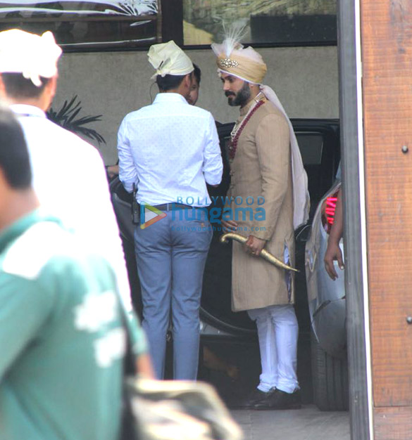 anil kapoor arjun kapoor others snapped attending anand ahuja sonam kapoors wedding67 2