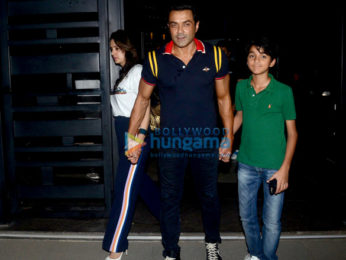Bobby Deol celebrates his marriage anniversary with family