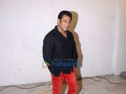 Cast of Race 3 snapped during media interviews