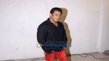 Cast of Race 3 snapped during media interviews