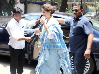 Cast of Veere Di Wedding snapped outside Shankar Mahadevan's dubbing studio