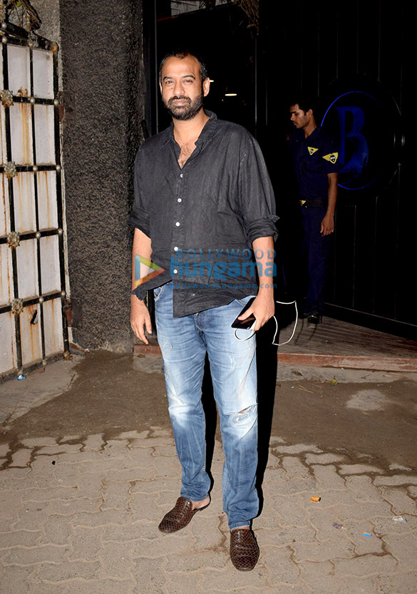 celebs grace mukesh chabbras birthday bash 24