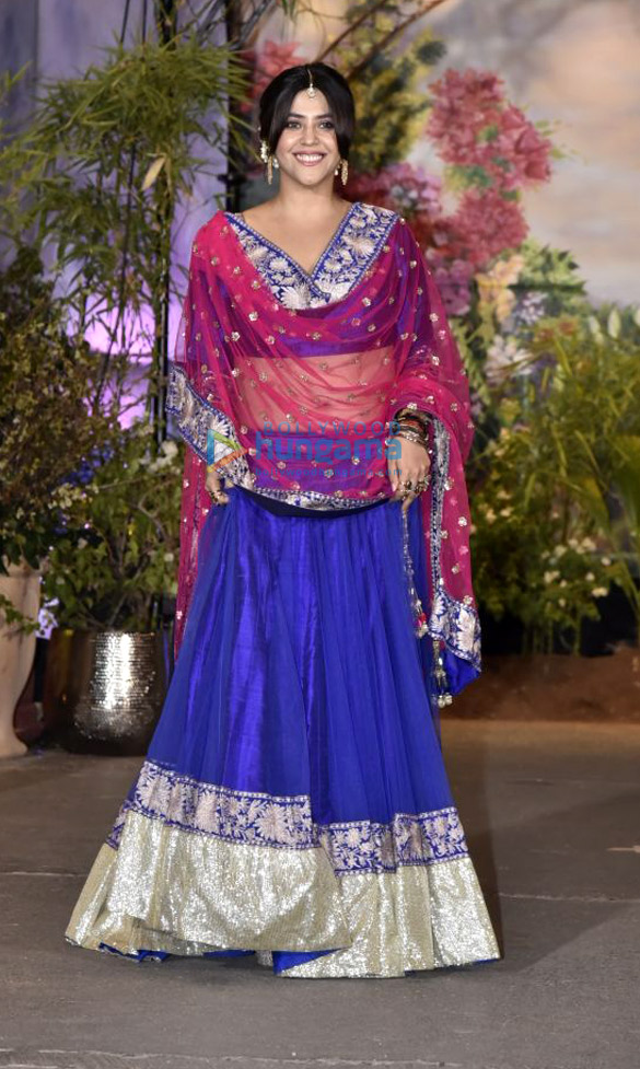 celebs grace sonam kapoor and anand ahujas wedding reception 28