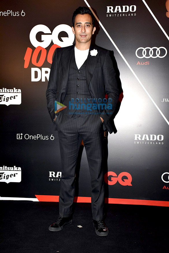 celebs grace the gq best dressed awards 2018 59
