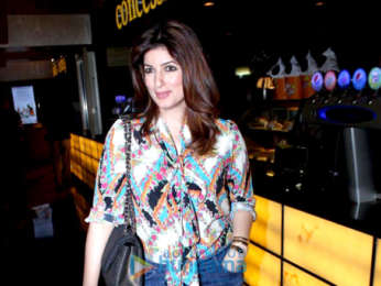 Celebs grace the premiere of the film Book Club