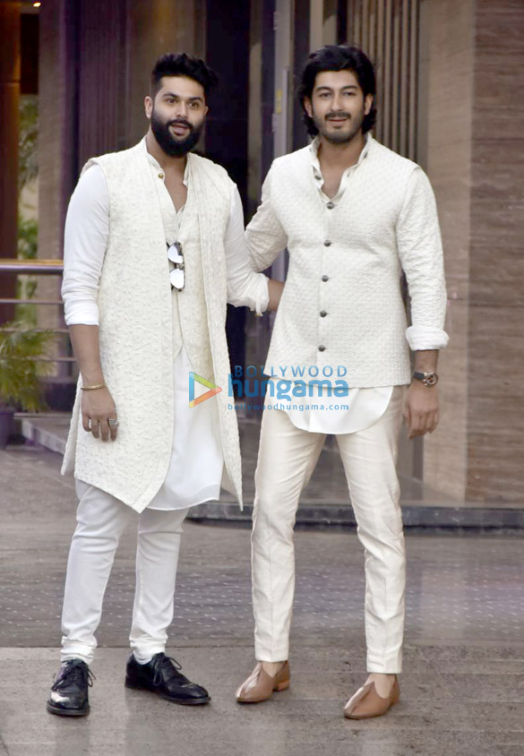 clebs snapped arriving for sonam kapoors mehendi at signature island in bkc 11 10