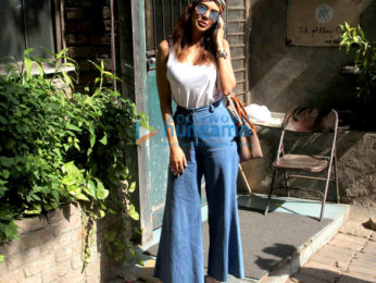 Esha Gupta spotted at Pali Village Cafe in Bandra