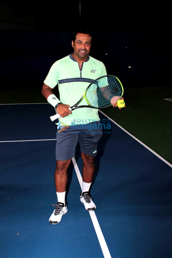 himesh reshammiya and other celebs grace the tennis academy 5