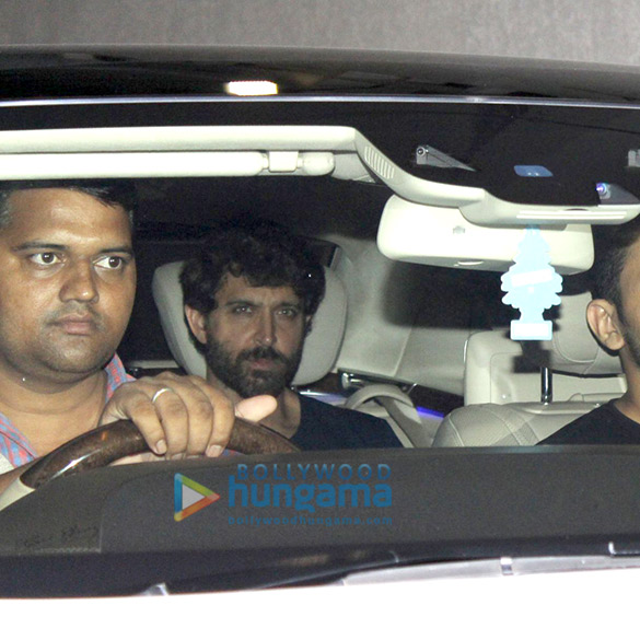 hrithik roshan snapped at sussanne khans house celebrating their sons birthday 5