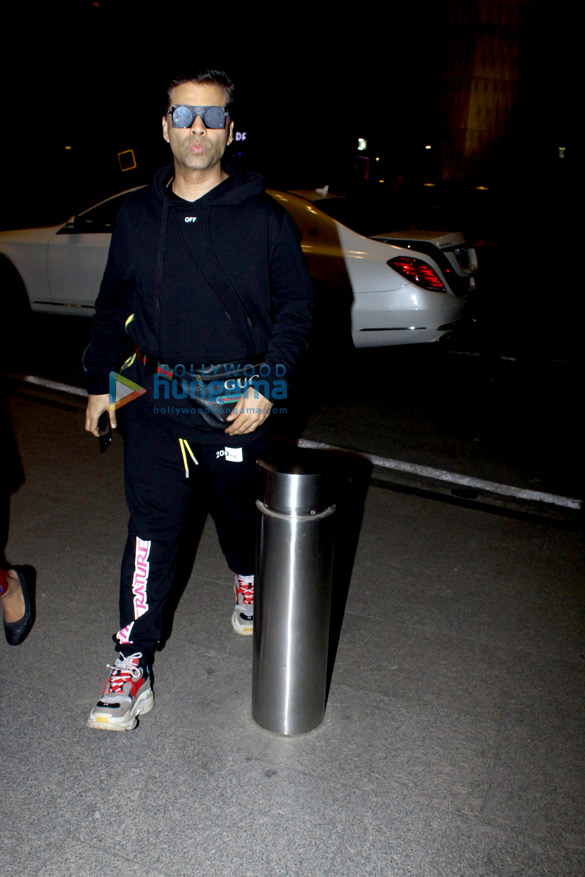 karan johar dharmendra and others snapped at the airport 1