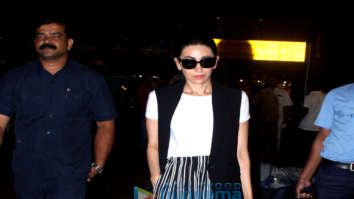 Kareena Kapoor Khan, Saif Ali Khan, Karisma Kapoor and Anushka Sharma snapped at the airport