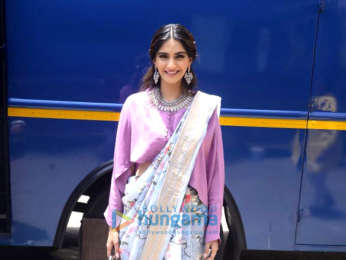 Kareena Kapoor Khan, Sonam Kapoor Ahuja and Swara Bhaskar snapped promoting 'Veere Di Wedding' at Mehboob Studio