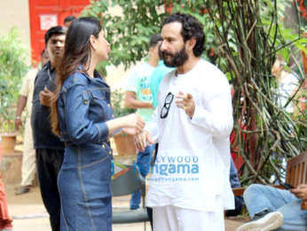 Kareena Kapoor Khan & Saif Ali Khan snapped at Mehboob studio in Bandra