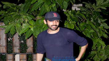 Kartik Aaryan snapped in Mumbai