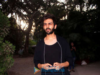 Kartik Aryan spotted at Versova