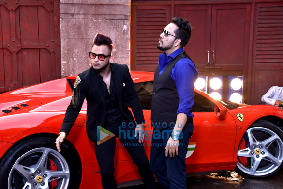 mika singh snapped at his music video shoot 5