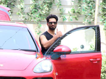 Nidhhi Agerwal and Shahid Kapoor spotted at the gym