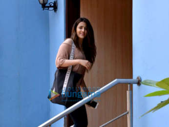 Nupur Sanon snapped at her class