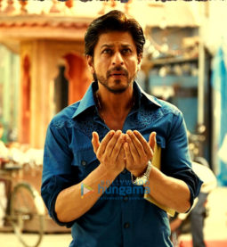 Movie still from the Movie Raees