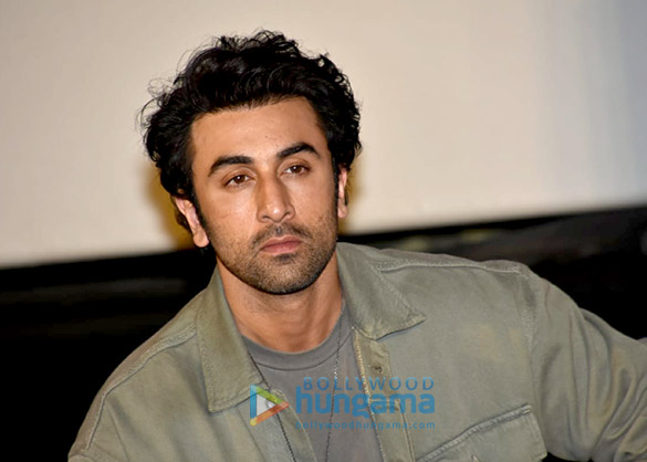 ranbir kapoor sonam kapoor rajkumar hirani vidhu vinod chopra snapped at the trailer launch of sanju 6