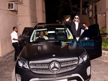 Ranveer Singh snapped post dubbing in Bandra