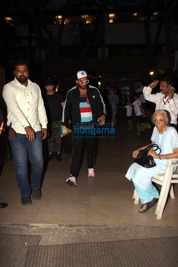 ranveer singh spotted at otters club in bandra 3 3