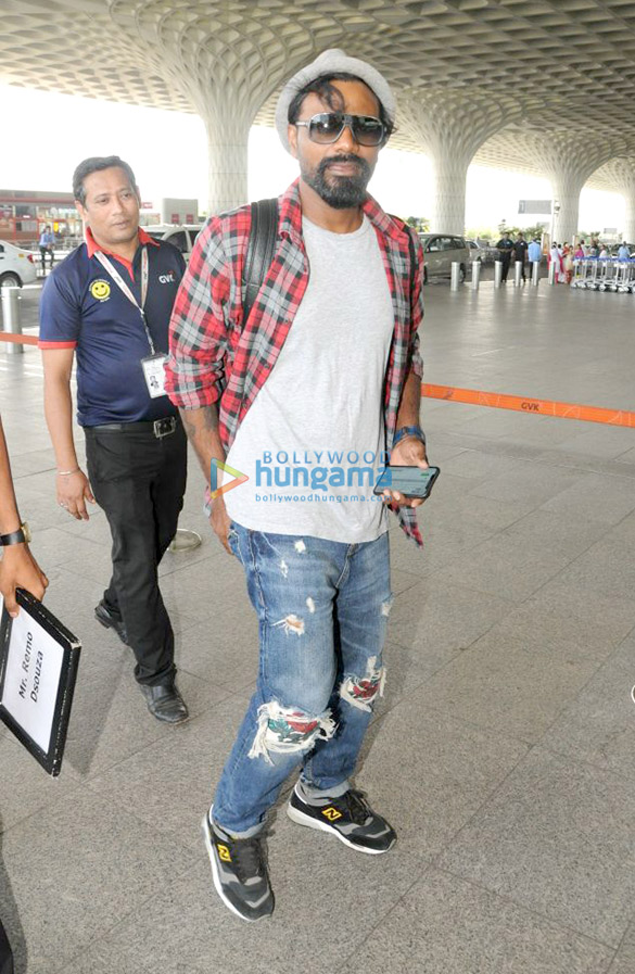 salman khan aishwarya rai bachchan jacqueline fernandez and others snapped at the airport 005 4