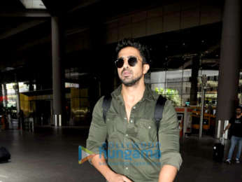 Salman Khan, Jacqueline Fernandez, Twinkle Khanna, Prachi Desai, Ayushmann Khurrana and others snapped at the airport