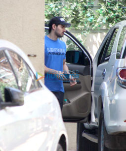 Shahid Kapoor, Sooraj Pancholi and Nidhhi Agerwal snapped at the gym