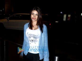 Sherlyn Chopra snapped at the airport