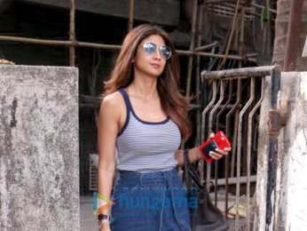 Shilpa Shetty snapped in Juhu