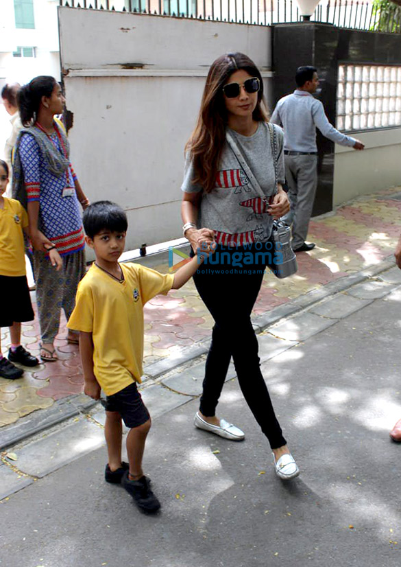 shilpa shetty spotted with her son at his school in juhu 6