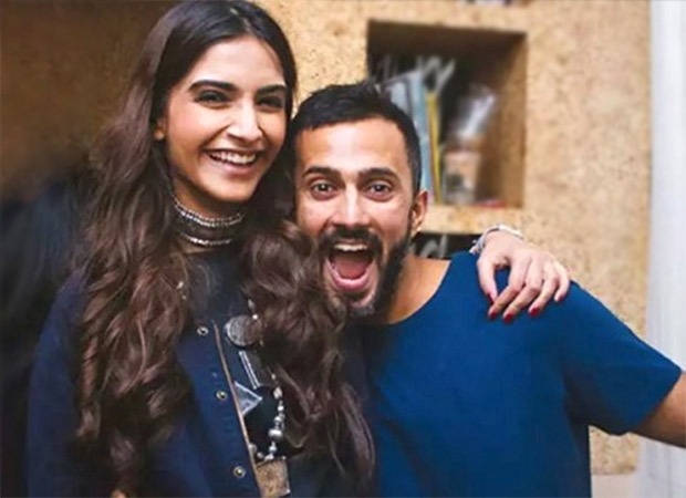 FINALLY! Sonam Kapoor and Anand Ahuja officially announce their wedding 