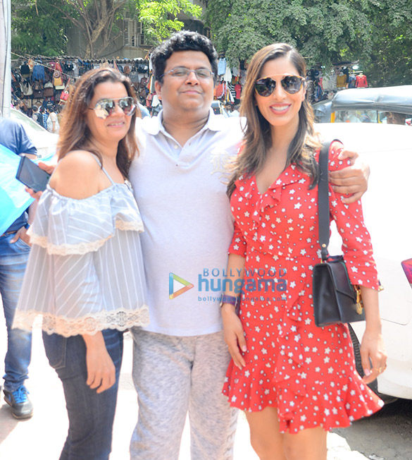 sophie choudry snapped with producer tanuj garg 1