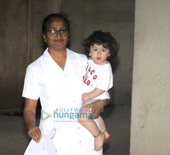 taimur ali khan snapped in bandra 3 4