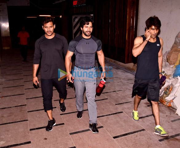 Varun Dhawan snapped post his gym session Varun Dhawan snapped post his gym session