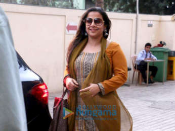 Vidya Balan snapped with her husband Siddharth Roy Kapur at PVR Juhu