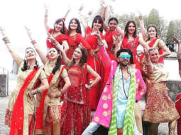 WATCH: Ranveer Singh grooves to Salman Khan’s ‘Chunari Chunari’ with a bunch of girls in Switzerland