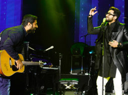 Watch: Arijit Singh and Ayushmann Khurrana set the stage on fire!