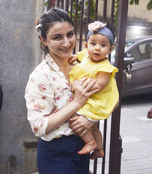 A little curious, a lot chirpy: Soha Ali Khan’s Inaaya is just like her big bro Taimur in front of paparazzi (see pictures)