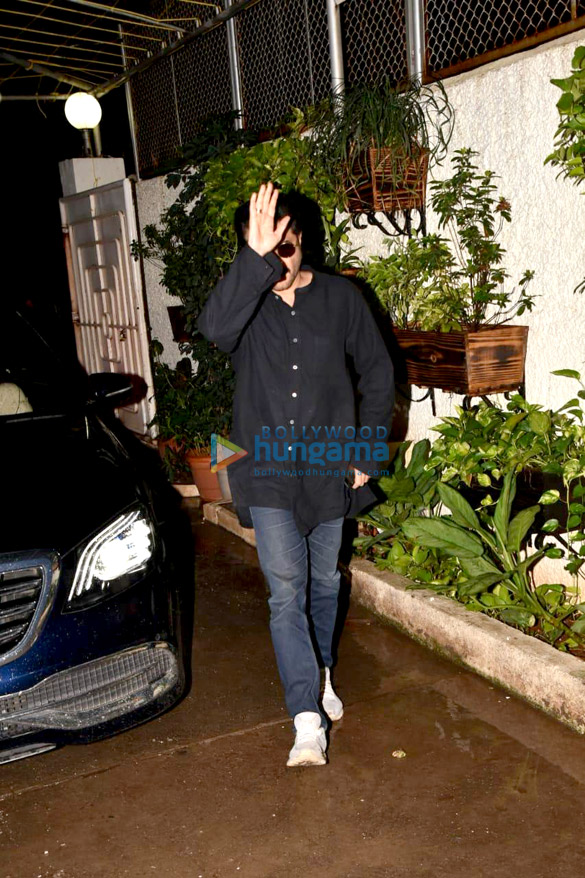 akshay kumar and anil kapoor spotted at sunny super sound in juhu 6