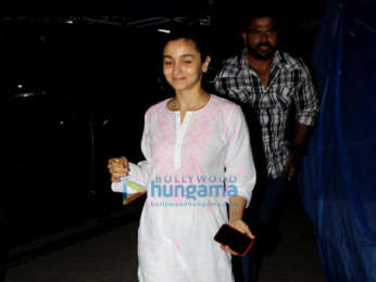 Alia Bhatt snapped at Mehboob Studio shooting for Brahmastra
