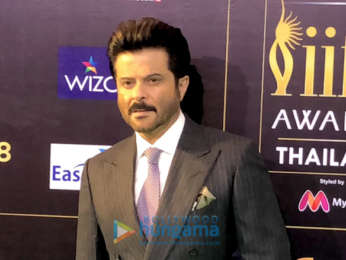 Kriti Sanon, Shraddha Kapoor, Anil Kapoor, Varun Dhawan and others snapped at the green carpet of IIFA Rocks 2018